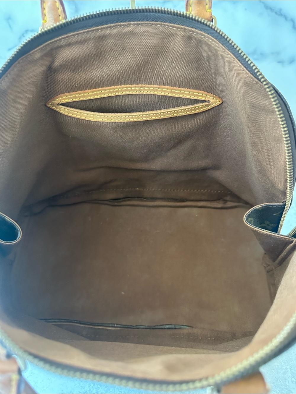 Pre-Loved Louis Vuitton Alma PM - Picture 12 of 13